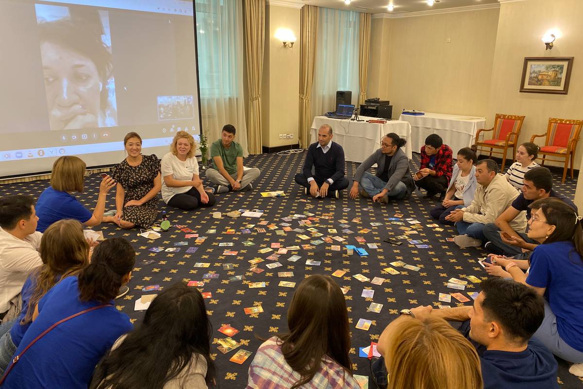 Молодёжь Кыргызстана, Таджикистана и Узбекистана учатся строить мультикультурный и межрегиональный диалог.
